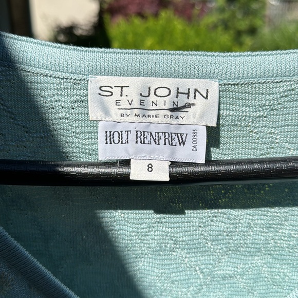 Stunning St John 2-piece with shimmering jewelled accents - Picture 5 of 11